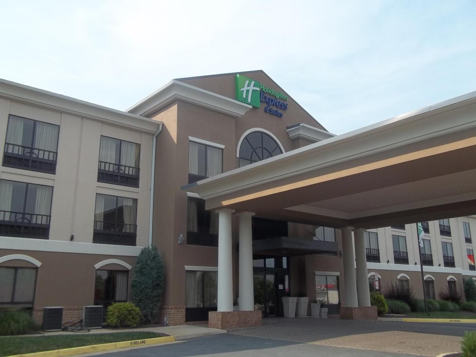 Holiday Inn Express and Suites Winchester an IHG Hotel Main image 2