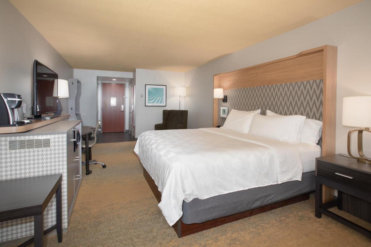 Popular attractions Area Nearby Property